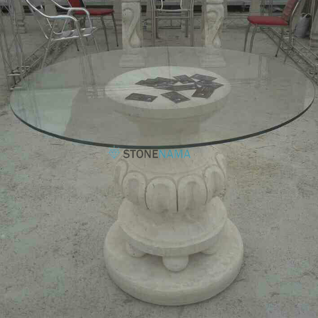 میز سنگی داخل میز سنگی داخل